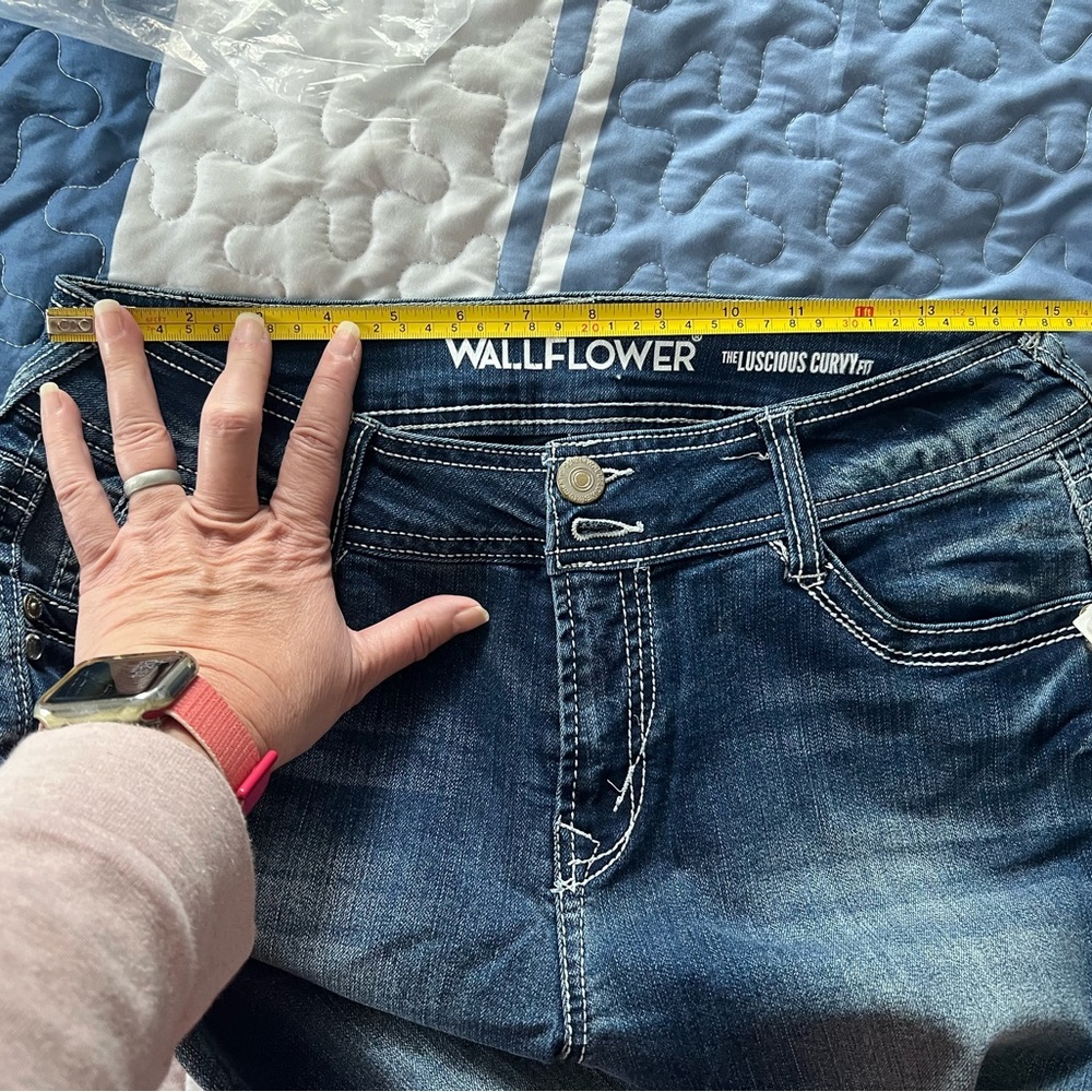 NWT Wallflower Curvy Bootcut jeans size 13 - Picture 6 of 8